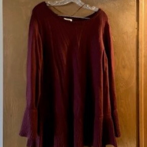 Sweater - Picture 1 of 1